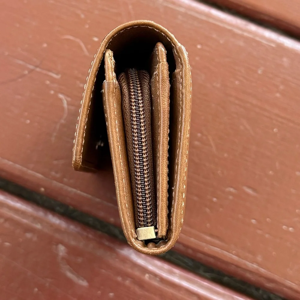 Coach Wallet - Picture 3 of 9